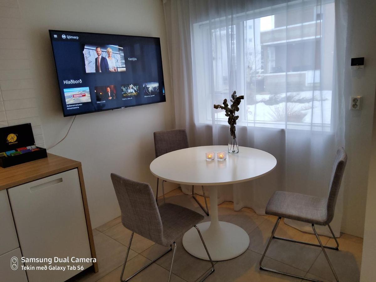 Centrum Apartment Akureyri Ngoại thất bức ảnh